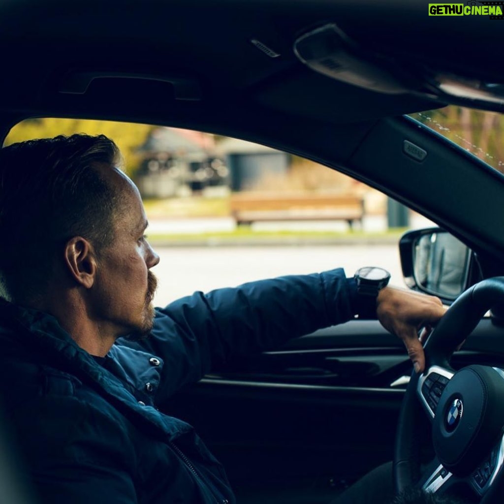 Jasper Pääkkönen Instagram - Cameras rolling one last time for @omerta_612 photo: @real_rastivo #omerta612 #bmwsuomi #ilkkaremes Helsinki