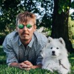 Jasper Pääkkönen Instagram - Summer vibes with @talesoftaiga. Photos by @real_rastivo . . . . . #samoyed #fishingbuddy #samoyedpuppy Helsinki