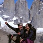 Jasper Pääkkönen Instagram – Sharing a short film made with @Ecocamp after four days of hiking on the W trek in Torres Del Paine, Chile. Some thoughts about the modern world and the need to reconnect with nature, something that should be too obvious to even state – but in today’s world isn’t. ”A Path”, short film by Timothy Dhalleine.

Meille suomalaisille luonnossa liikkuminen on vielä – onneksi – melko arkinen osa elämää. Maailmalla se harvemmin on. Puhdasta ja hyvinvoivaa luontoa löytyy yhä vähemmän ja yhä harvempi vietää aikaa luonnossa, joten joskus on syytä muistuttaa ihmisiä asioista jotka voivat tuntua suomalaiselle itsestäänselviltä. 
Tosin (setämäisen saarnaamisen uhallakin) on todettava, että myös suomalaisia lasten ja nuorten vanhempia tuntuu välillä olevan syytä muistuttaa luonnossa liikkumisen merkityksestä: Älypuhelimien ruudun tuijottamisen sijaan lasten kuuluisi touhuta edes osa ajasta lähimetsässä. 
T. Jasper, kohta 40-vuotias luonnossa liikkumista kannattava setä 🕶

#torresdelpaine #torresdelpainenationalpark #patagonia #simplelife #nature #backtonature