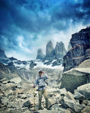 Jasper Pääkkönen Instagram - Tapaninpäivän toivotukset!
Season’s greetings from Chile! 🎅🏼🇨🇱🎅🏼🇨🇱🎅🏼🇨🇱🎅🏼🇨🇱🎅🏼🇨🇱🎅🏼 #torresdelpaine #puertonatales @remota_lodge @unapatagon1a