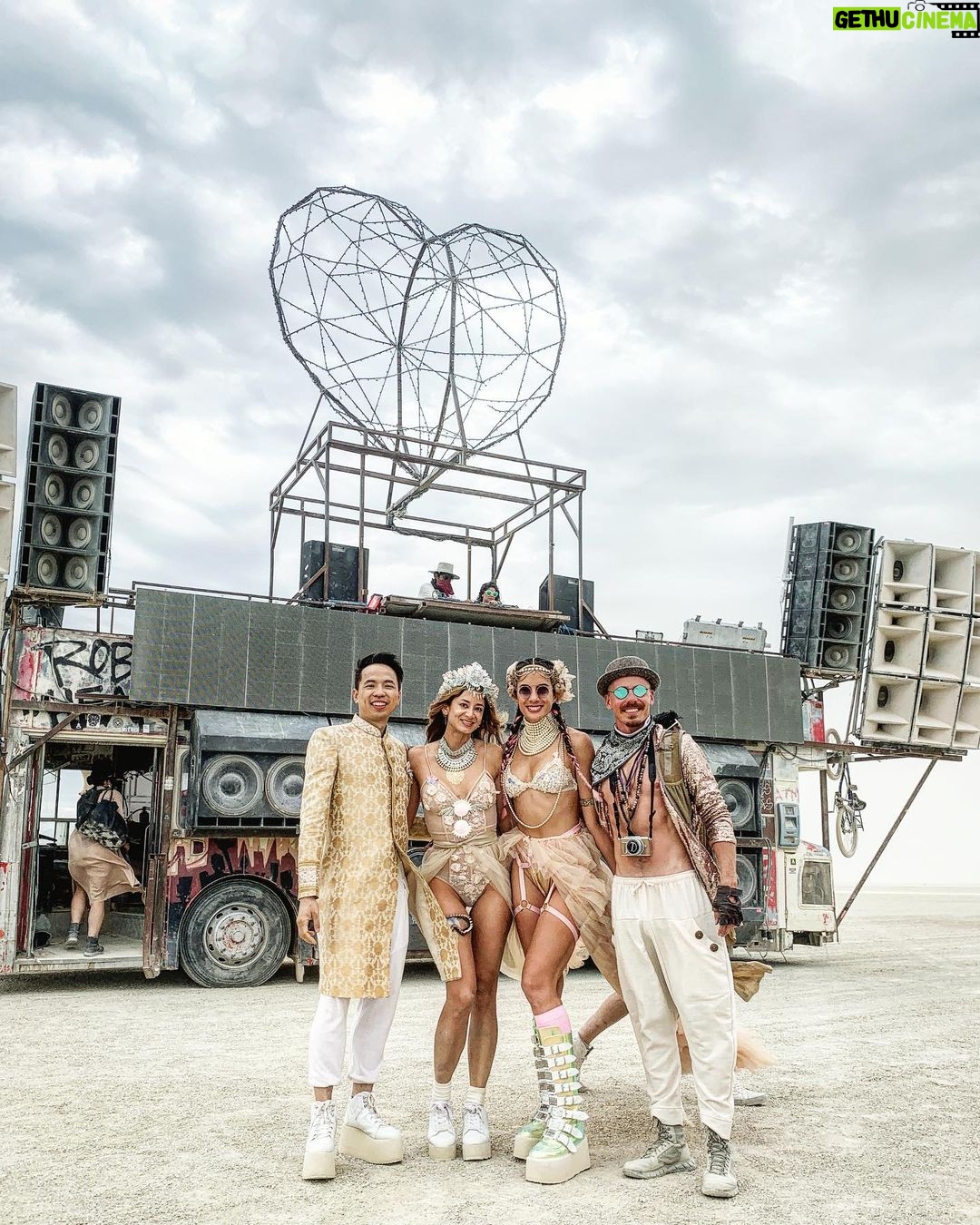 Jasper Pääkkönen Instagram - #BurningMan moments part 2 The Playa