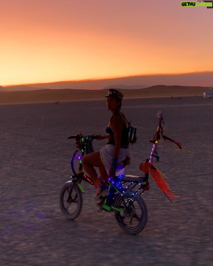 Jasper Pääkkönen Instagram - #BurningMan moments part 2 The Playa