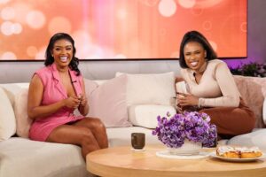 Javicia Leslie Instagram - Tune in tomorrow to catch me on The Jennifer Hudson Show!! Go to the fourth slide for the REAL special guest!!! 😂🥰 (Check your local listings)
@jenniferhudsonshow
Styling: @reginaldreisman 
Tailoring: @matthewreisman 
Glam: @makeupbydion 
Hair: @itsraela