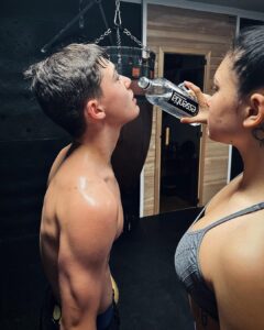 Javon Walton Instagram - @essentiawater #overachievingh20 #EssentiaPartner