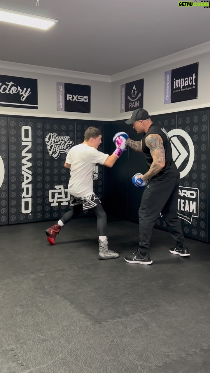 Javon Walton Instagram - Mitts with pops ⏩