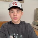 Javon Walton Instagram – Top 5 Best Snacks! Who had the best list, me or pops? 

Full vid on my TikTok 👀

Inspo: @breadbasket303 
#Snacks #BestSnacks #TopSnacks