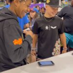 Javon Walton Instagram - Stepped away from my booth at @sneakercon to help @ebaysneakers authenticate 😈
