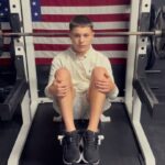 Javon Walton Instagram - Getting 135lbs for 8 on bench…sitting at 118lbs body weight 😈🦾