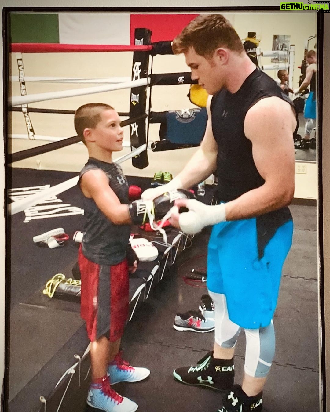 Javon Walton Instagram - @canelo and @caneloteam believed in me from the jump. 🙏 Congrats on making history champ 💯