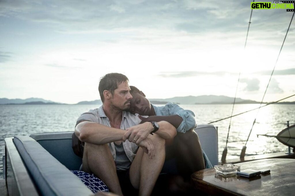 Jay Ryan Instagram - Ladies & Gentlemen - A first look aboard ‘The Blue’ and the soon to be released @paramountplus series NO ESCAPE via @stylistmagazine @paramountplusuk COMING SOON 🌏⛵️ Thailand