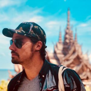 Jay Ryan Instagram -