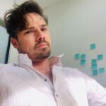 Jay Ryan Instagram - 1. Cream Dolls 2. Cream Streamer 🇺🇸🇦🇺🇳🇿 3. That’s a wrap on CREAMERIE Season II face. 👏👏👏👏👏👏👏👏👏thanks to @roseanneliang @kevinandco_nz @tonyayres @the.jjfong @ally.xue @perlinalau @nzonair @hulu @sbs_australia @tvnz.official COMING SOON 📺