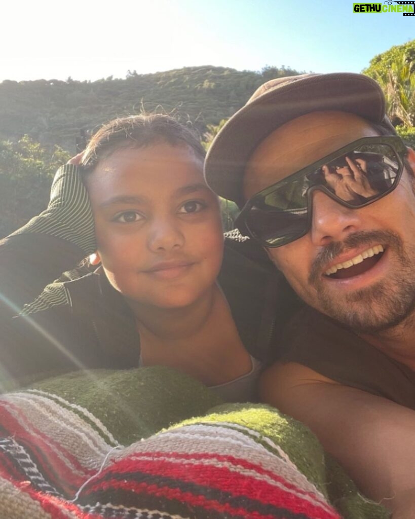 Jay Ryan Instagram - Happy Birthday my little girl - We love ya to the moon and back! 💫 You inspire us everyday with your beautiful and brave outlook on life. I’m a very lucky dad ☺ X