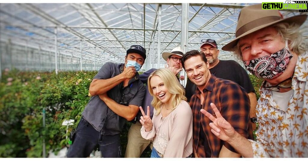 Jay Ryan Instagram - Happy Monday Y’all - Last week smelling the roses with these creeps! #covidproject #tumeke #screentimenz 📸cred: @renaud.maire