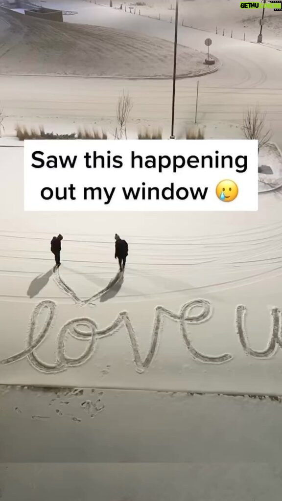 Jay Shetty Instagram - Leave a ❤️ below for this👇 Love notes in the snow ❤️ via @sharmeendoeshenna