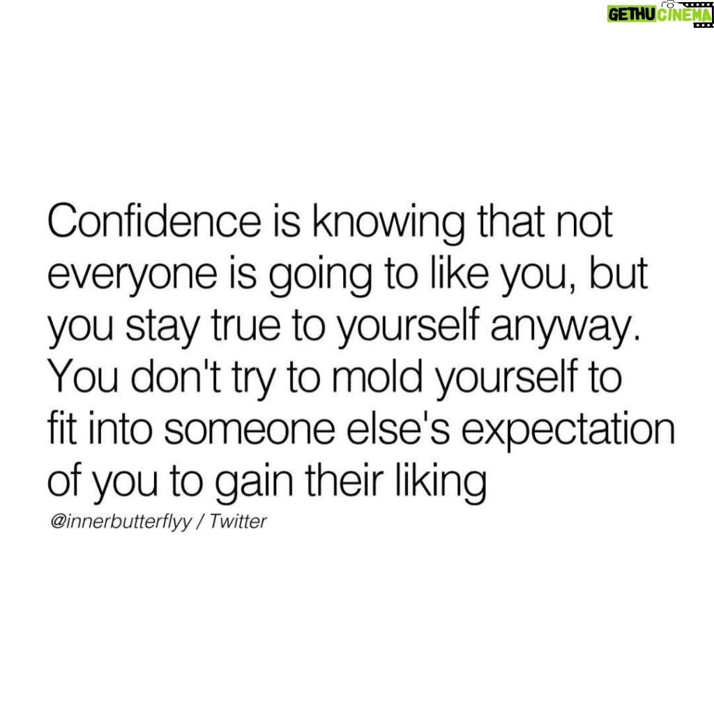 Jay Shetty Instagram - Leave a “YES” below if you agree👇 THIS is confidence 👏