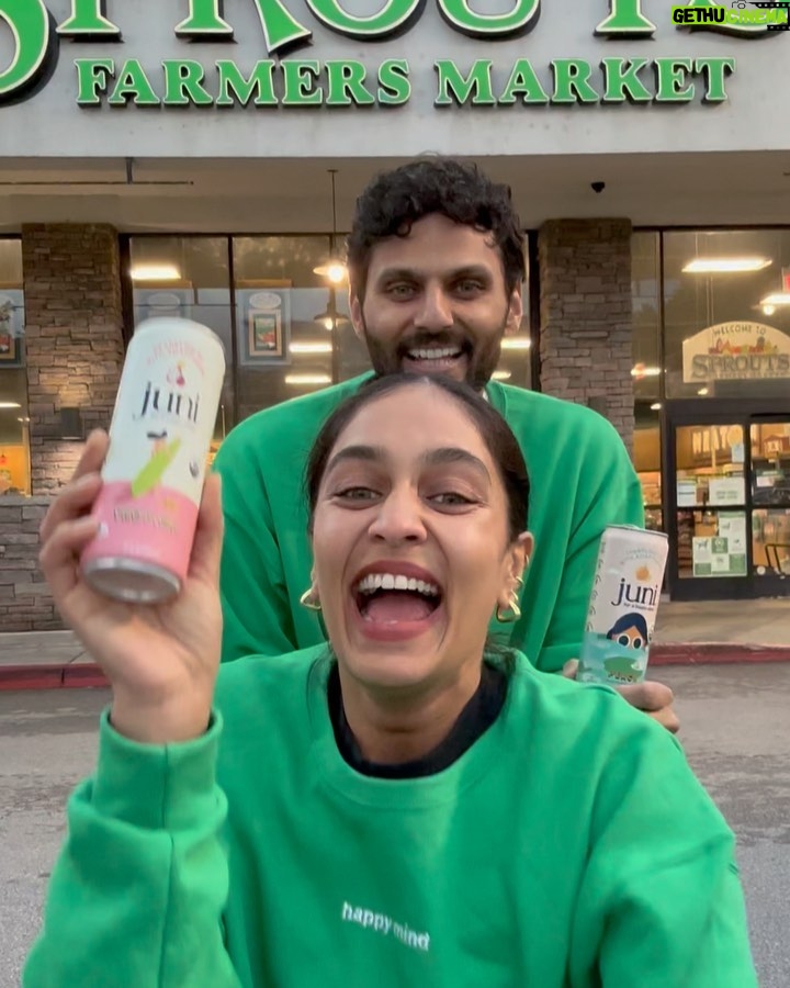 Jay Shetty Instagram - 🚨RUN DON’T WALK🚨 WE ARE SO EXCITED TO ANNOUNCE THAT @drinkjuni IS OFFICIALLY AVAILABLE IN ALL @sprouts LOCATIONS!🏃‍♀️🏃‍♂️ JUNI is sparkling adaptogenic tea that’s not just better for you… but it’s also GOOD for you with ZERO Sugar, 5 power packed adaptogens and only 5 Calories! 🫧 Make sure to tag us in all of your Juni sightings on a Sprouts shelf near you and head to our link in bio to get a FREE Juni! Which flavor are you most excited to try?😋 Los Angeles, California