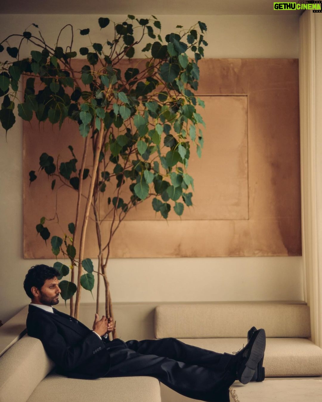Jay Shetty Instagram - Last night before the Grammys // thanks to the @recordingacademy @fulwell73productions and everyone involved in putting on such an epic show. Truly grateful to have been there to witness it all 🙌🙏 Photos @joshtelles - thank you 🙏 Hair & grooming @chousner Stying @ilariaurbinati Los Angeles, California