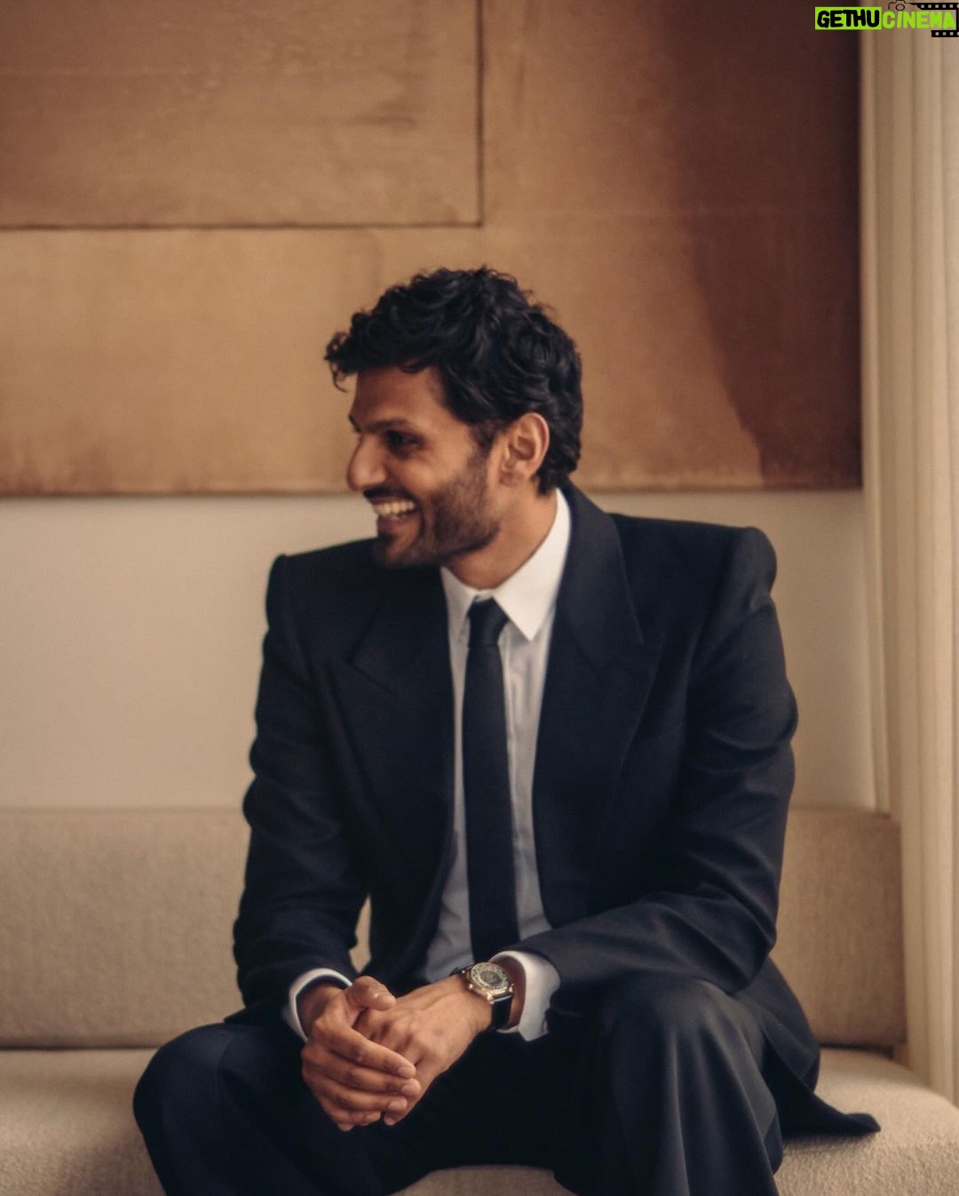 Jay Shetty Instagram - Last night before the Grammys // thanks to the @recordingacademy @fulwell73productions and everyone involved in putting on such an epic show. Truly grateful to have been there to witness it all 🙌🙏 Photos @joshtelles - thank you 🙏 Hair & grooming @chousner Stying @ilariaurbinati Los Angeles, California