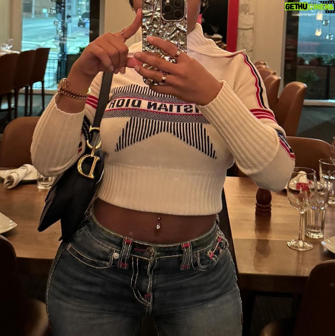 Jayda Cheaves Instagram - It’s the most wonderful time of the year 🤶🏽