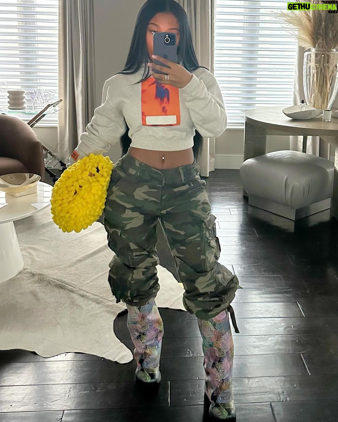 Jayda Cheaves Instagram - Know she spent some bands on her fit…