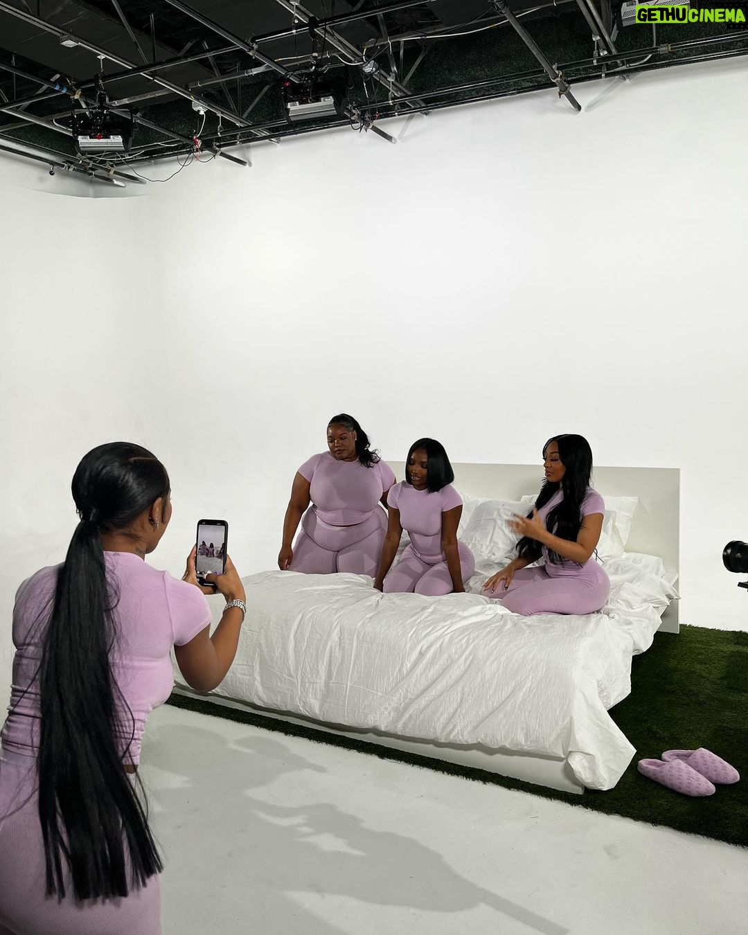 Jayda Cheaves Instagram - Cozy collection 🌙 out now Waydamin.com 💜