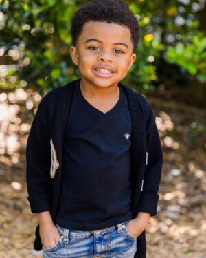 Jayda Cheaves Instagram - My big boy 💙 i literally cannot his school pics came out so cute 😍😍😍 @loyalarmani like where does the time go?