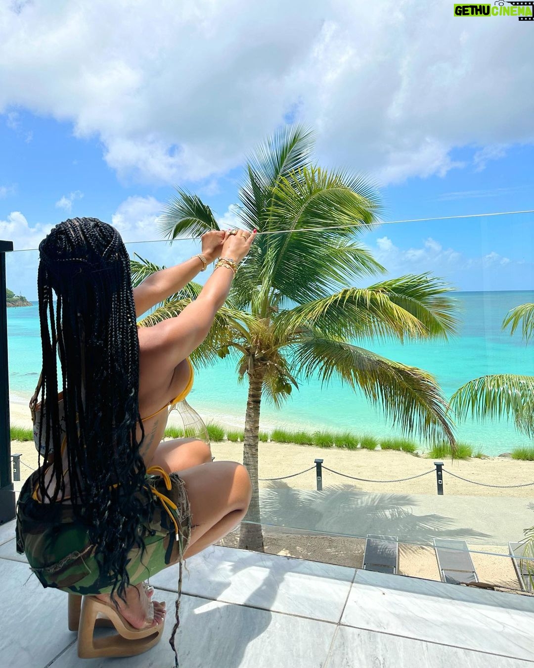 Jayda Cheaves Instagram - Going everywhere but out sad 🌊