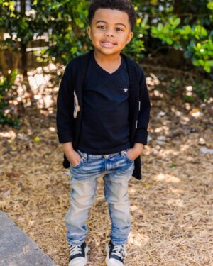 Jayda Cheaves Instagram - My big boy 💙 i literally cannot his school pics came out so cute 😍😍😍 @loyalarmani like where does the time go?
