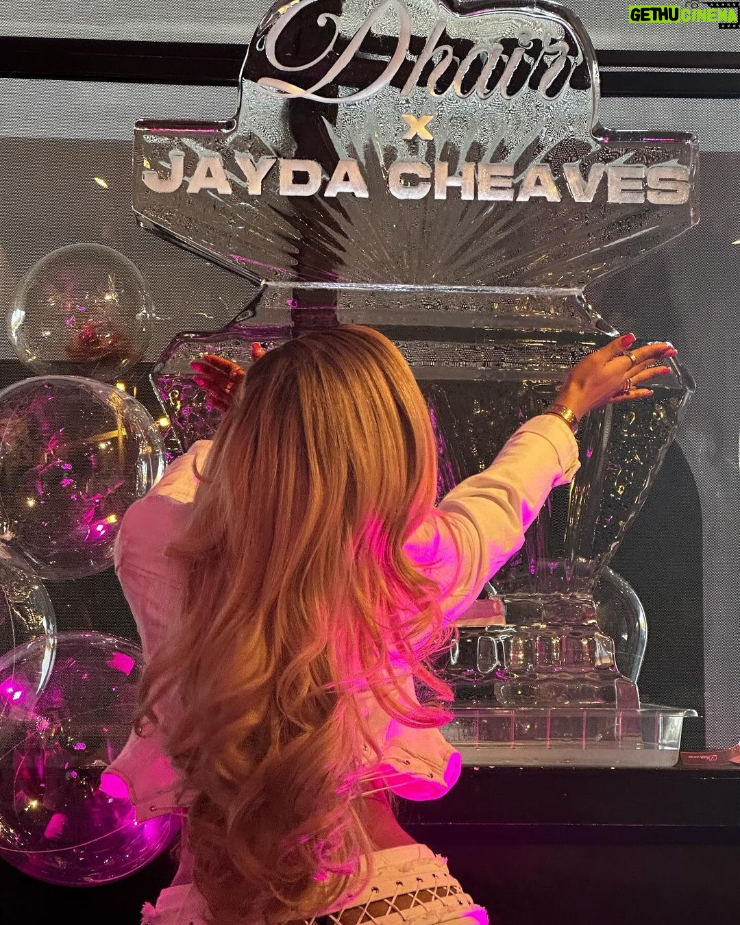 Jayda Cheaves Instagram - It’s sum bout this 🐶 i love her, can’t put my finger on it 💋 Frontal/bundles @dhairboutique Install : @iamdre708 Houston, Texas