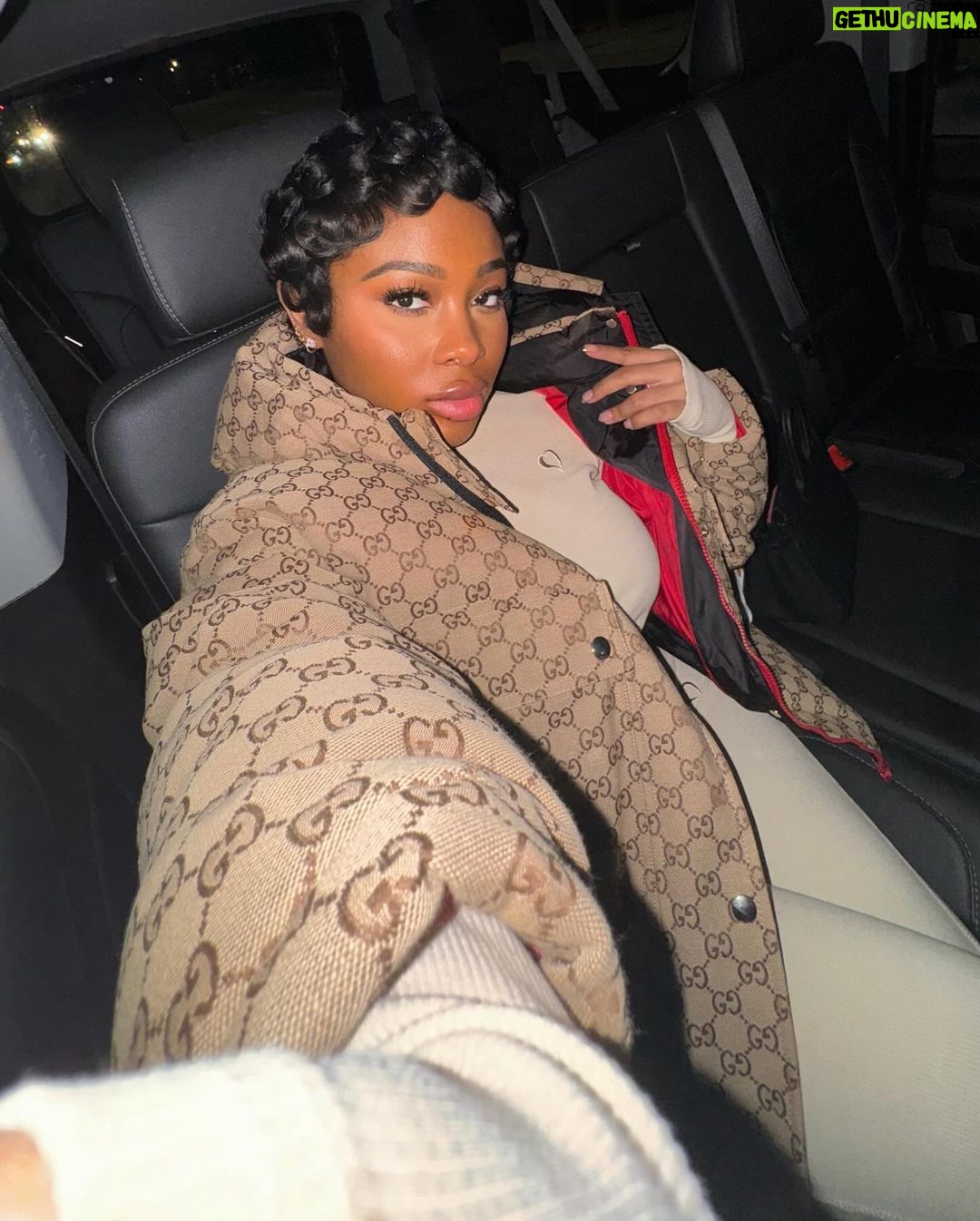 Jayda Cheaves Instagram - It’s something bout my mirror pics….