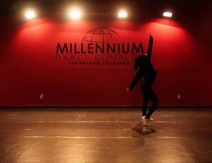 Jazz Raycole Instagram - Dancin in the dark. 🖤 

Choreography: @kylehanagami #learneditoffyoutube