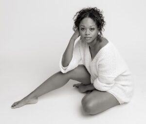 Jazz Raycole Instagram - We are BLACK WOMEN. WE BUILD. We do not tear down other BLACK WOMEN. We have felt the pain of being torn down and have decided to be deliberate about building up others! Too often, women find it easier to tear each other down instead of picking each other up. With all the negativity going around, lets do something positive ✨
Upload a picture of just you and tag as many of your beautiful black sisters to do the same. 
If I tagged you don’t disappoint. I have so much love for you queens✊🏾🖤