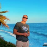 Jean-Claude Van Damme Instagram - Sending you positive vibes from sunny California 🌴😎👋🏼#jcvd #California #positivity Santa Barbara, California