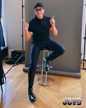 Jean-Claude Van Damme Instagram - Hey guys 👋🏼 wishing you a good and productive week 👍🏼👍🏼👍🏼 #jcvd