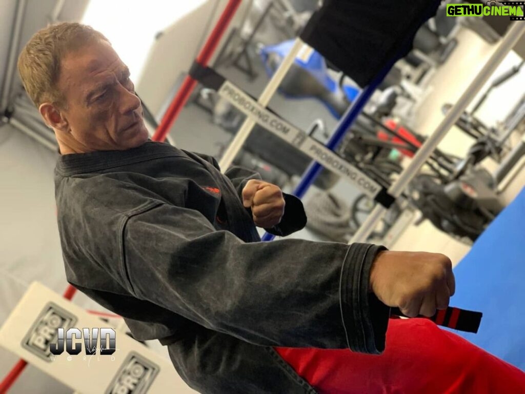 Jean-Claude Van Damme Instagram - #空手 #Karate #Practice #VANDAMME #JCVD