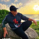Jean-Claude Van Damme Instagram - No matter how bad you feel, never give up and don't lose hope. There is always sunrise after sunset 🌅 #jcvd #sport #sunset