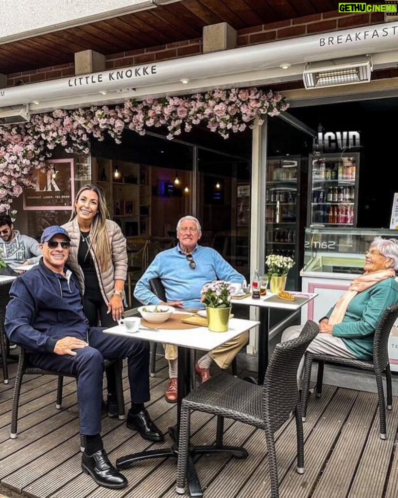 Jean-Claude Van Damme Instagram - I enjoy the time spent with my family. At my niece's cozy restaurant @littleknokke ❤️#jcvd #vandamme #family #love #belgium #restaurant Knokke-Heist