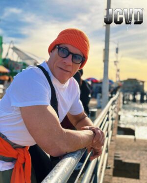 Jean-Claude Van Damme Instagram - Enjoying my weekend in Santa Monica 😎🌴☀️#losangeles #santamonica #jcvd #jeanclaudevandamme #fun #weekend
