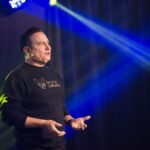 Jean-Marc Généreux Instagram - @jmgenereux répond présent depuis le jour 1 de DJAM, la convention. Ce grand pilier de la danse sera de retour ce weekend à Saint-Constant pour partager avec vous 🕺🏻 Il sera même accompagné de 2 artistes invités surprises ;) Avez-vous hâte ? Saint-Constant, Quebec