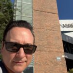 Jean-Marc Généreux Instagram - Ce soir @revolutiontva et Ce matin….Passage à @salutbonjourofficiel Week-end avec @lortieem pour parler de ce soir !!! @melcharlot @sarahlabrosa @lydiabouchardofficiel @tvareseau @groupefairplay RDV 20:00 !!!