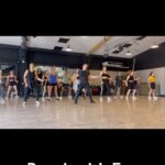 Jean-Marc Généreux Instagram - Petit flashback sur un stage à #lyon 🇫🇷@danceconceptevent Dancing it’s fun!!! Surtout l’été #danse #dance #dancesport #dansesportive #ballroom #iloveteaching