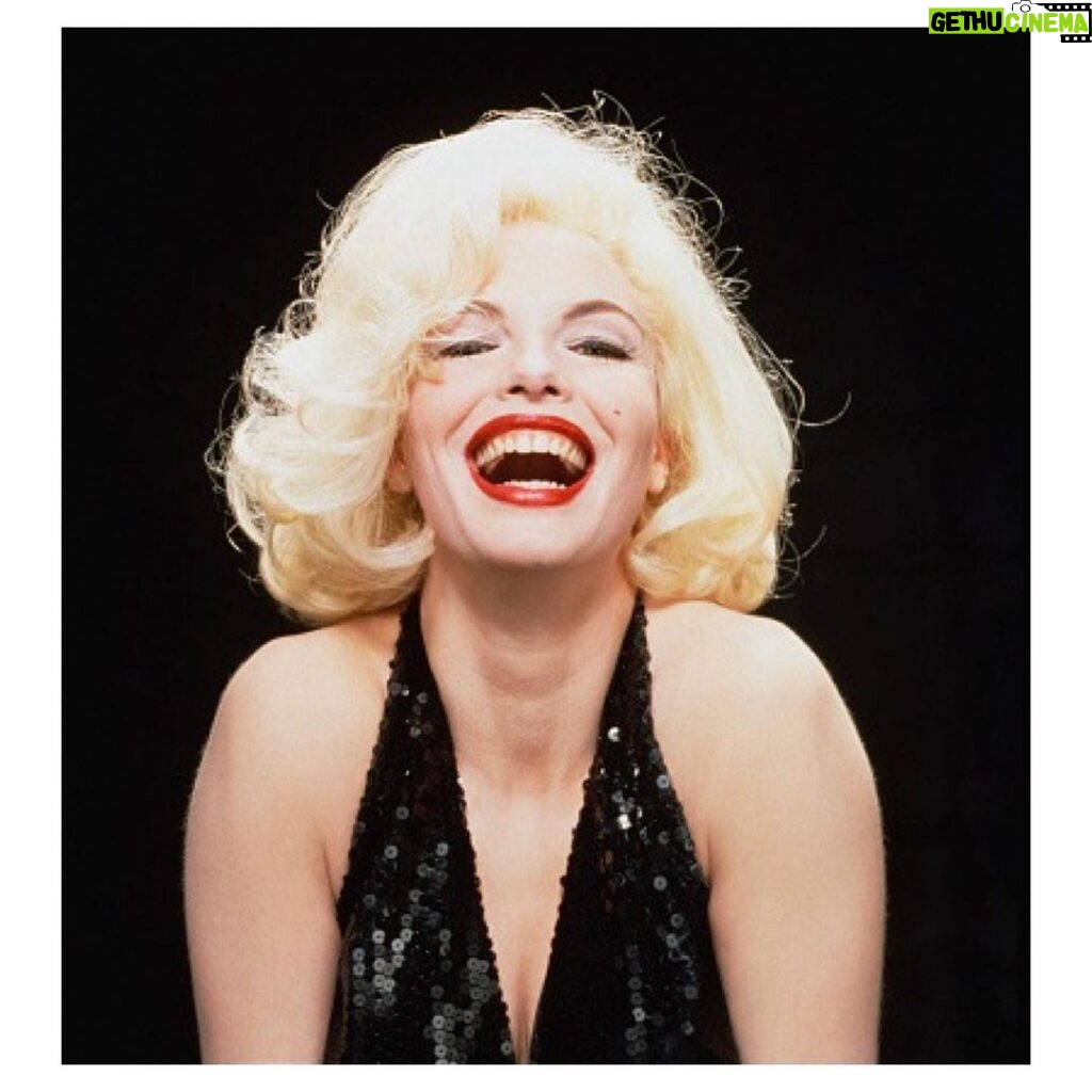 Jeanne Tripplehorn Instagram - Marilyn and me….. as Marilyn.⁣ ⁣ ⁣ Happy Birthday ⭐️MM ⭐️ ⁣ ⁣ ⁣ #marilynmonroe Hollywood, California