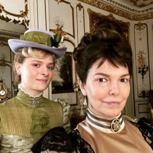 Jeanne Tripplehorn Instagram - All gilded things must come to an end…⁣
⁣

⁣
The final episode of @thegildedagehbo season one airs tonight. ⁣
⁣
It was grand. Thank you @hbo @hbomax .⁣
⁣
BTS including Arabella Huntington, who was the inspiration for Mrs. Sylvia Chamberlain.⁣
⁣
