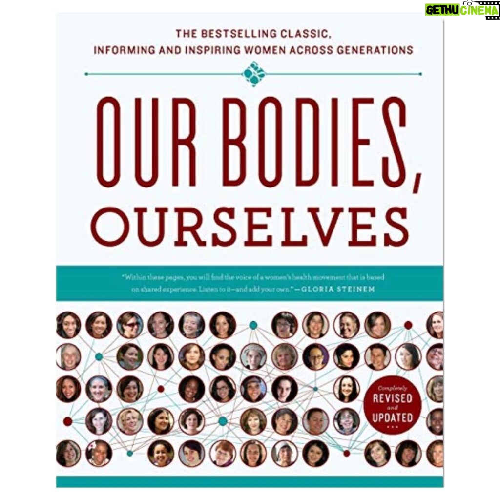 Jeanne Tripplehorn Instagram - On the last day of Women’s History Month let us not forget...⁣ ⁣ Written by women for women, the book OUR BODIES, OUR SELVES was published 48 years ago this month. It changed the women’s health movement, inspired women to take full ownership of their bodies and was one of 88 books selected by the Library of Congress for the 2012 exhibit “Books That Shaped America.”⁣ ⁣ And my mother gave it to me!⁣ ⁣ #womenshistorymonth #ourbodiesourselves #biglove @hbomax @chloessevigny #ginnygoodwin