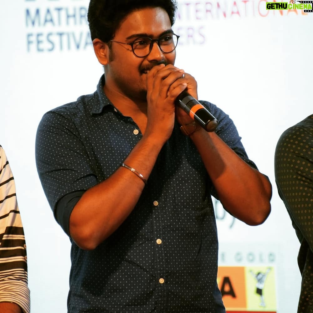 Jeevan Mammen Stephen Instagram - Happy Faces.. Happy Moments.. And a Memorable Day❤️ #karikku #mbifl2019 #youtube #family #brothersforlife #specialday #trivandrum Kanakakkunnu Palace