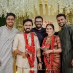 Jeevan Mammen Stephen Instagram – Nammal ❤️😍
.
.
.
.
📸: @motionpictures_weddings 
#family #besties #love #happiness Guruvayoor Temple – Kerala