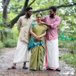 Jeevan Mammen Stephen Instagram - 🤍✨ . . . . . . 📸: @rohit_krish #behindthescenes #priyapettavanpiyush #karikkufresh