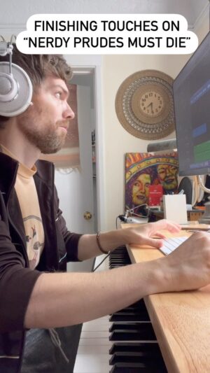 Jeff Blim Instagram - Now what. #nerdyprudesmustdie #starkidreturns #starkid #jeffblim #hatchetfield #misicproducer #musicaltheatre