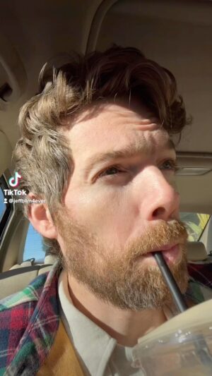 Jeff Blim Instagram - FELT CUTE. WILL DELEET LATER WHEN I CRASH.

#coffeeaddict #lattehottay #pumpkinspice #lacalombe #jeffblim